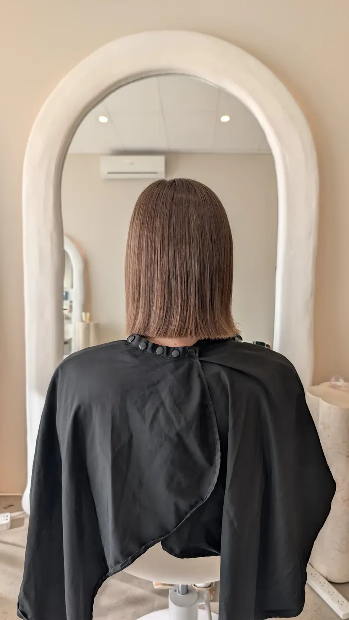 Same hair smooth and straight after nanoplasty