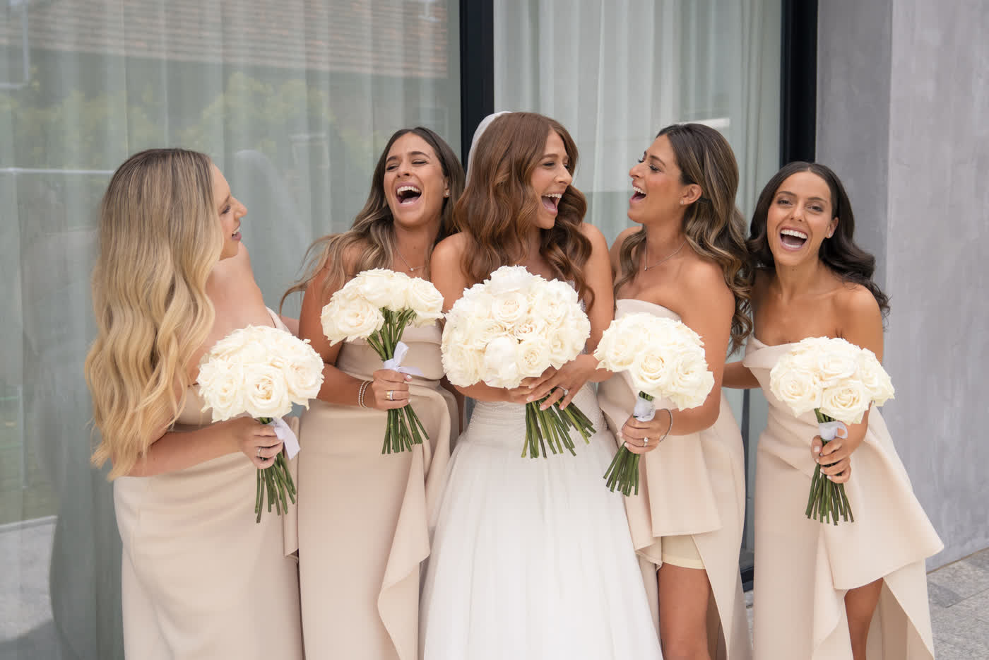 Lia Hanson Hair homepage: a bride on her wedding day